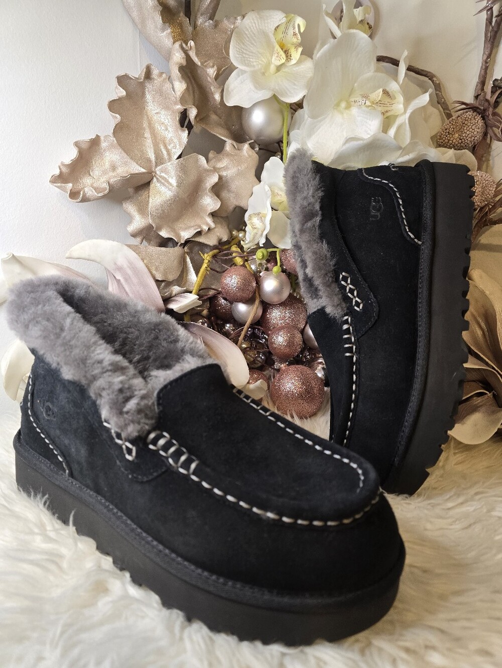 UGG WOMEN ANSLEY PARC BLACK SUEDE PLATFORM Women's SHOES US 10 New